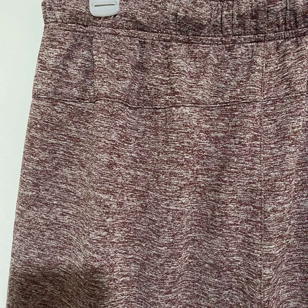 REEBOK Men’s Classic Fit Short Large L with Pockets